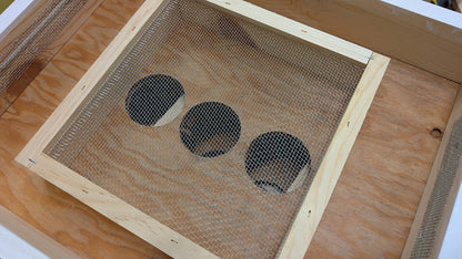 Vivaldi board for overwintering and all season feeding